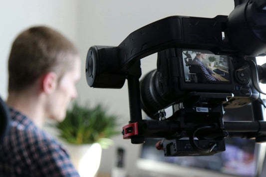 Comment réussir sa vidéo d'entreprise : comment capturer l’âme de votre marque - Doriane G.